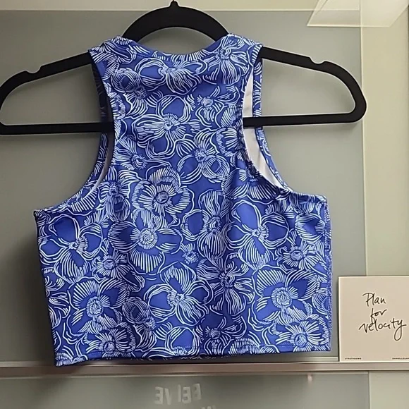 Crop Hop - Picture 3 of 4